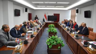 مسئولو "الإسكان" يتفقدون سير العمل بمدينة السويس الجديدة