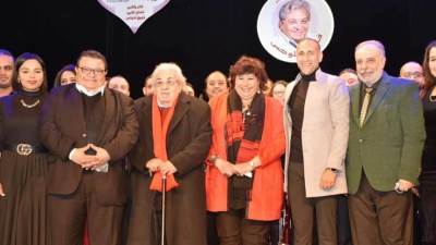 وزيرة الثقافة تُكرم الفنان الكبير فاروق فلوكس وتفتتح جناحا متحفيا بالمسرح القومى