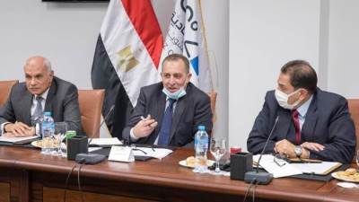 اقتصادية قناة السويس تبحث مع الجهات المعنية آلية منع تكدس الحاويات بالسخنة
