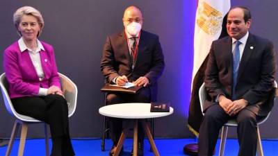 السيسي يلتقي مع رئيسة المفوضية الأوروبية 