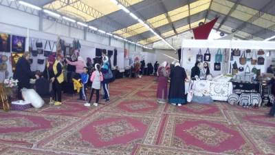 استمرار فعاليات معرض منتجات الشباب اليدوية والتراثية بمركز التنمية الشبابية بالجزيرة