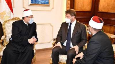 وزير الأوقاف يستقبل رئيس برلمان البحر الأبيض المتوسط