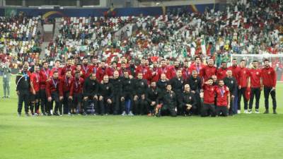 إنفانتينو يسلم لاعبي الأهلي الميداليات البرونزية في كأس العالم للأندية