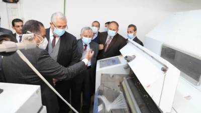 وزير الزراعة يتفقد معهد بحوث القطن ومركز تغير المناخ الزراعي