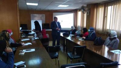 الصحة: تدريب 8000 صيدلي على 10 برامج علمية لتقديم أفضل خدمات طبية