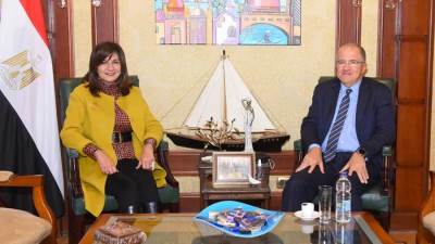 وزيرة الهجرة تستقبل رئيس اتحاد الصناعات لبحث الاستعدادات لـ"مؤتمر مصر تستطيع بالصناعة"