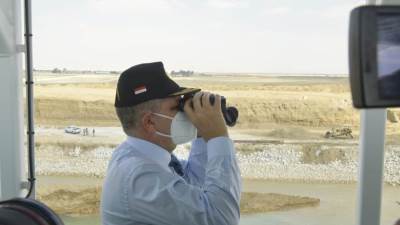 أسامة ربيع: نسبة إنجاز الأعمال بمشروع تطوير القطاع الجنوبي للقناة بلغت 14%