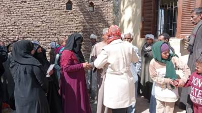 القوافل الطبية لوزارة الشباب تصل محافظة قنا 