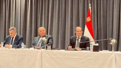 الرئيس السيسي يلتقي مع ممثلي مجتمع الأعمال ورؤساء كبرى الشركات في بلجيكا