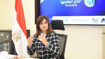 وزيرة الهجرة تعلن الجلسات النقاشية لمؤتمر «مصر تستطيع بالصناعة»