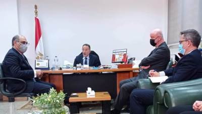 «للترويج السياحي».. رئيس هيئة المتحف القومي يستقبل سفير إسبانيا