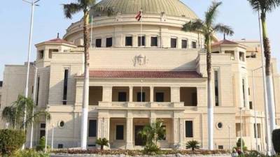 الجامعات تبدأ في استقبال الطلاب بمختلف الكليات.. غدا السبت