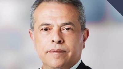 توفيق عكاشة بعد حكم حبسه: «طقم معلقة وشوكة وسكينة للبيع»