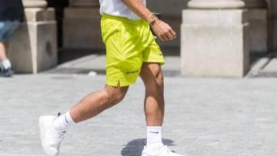 غرامة مالية 500 ريال لارتداء الشورت في المساجد والجهات الحكومية