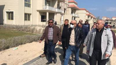 بالصور.. مسئولو "الإسكان" يتفقدون مشروعات مدينة المنصورة الجديدة