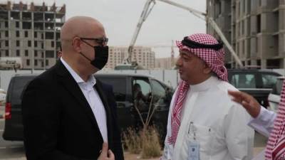  «الجزار» يتفقد أهم المشروعات السكنية بالمدينة المنورة  