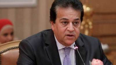 "عبد الغفار" يطمئن على أحوال الطلاب المصريين الدارسين بالجامعات الأوكرانية