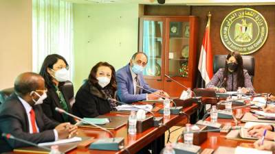 "المشاط" تلتقي بعثة التقييم المؤسسي لأعمال الصندوق الدولي في ختام زيارتها لمصر