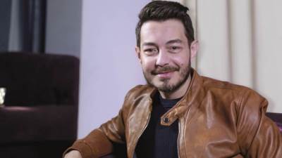 عرض «سوشيال» أولى بطولات أحمد زاهر الدرامية.. السبت