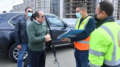 الرئيس السيسي يتفقد أعمال إنشاء محور حسب الله الكفراوي بالمعادي