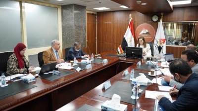 وزيرا التخطيط والاتصالات يناقشان الخطة الاستثمارية لوزارة الاتصالات للعام المالي 2022/2023