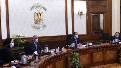 مدبولي يتابع جهود توفير السلع الاساسية في ضوء مستجدات الأزمة الروسية الأوكرانية