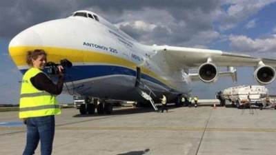 احتراق أكبر طائرة شحن في العالم بقصف روسي