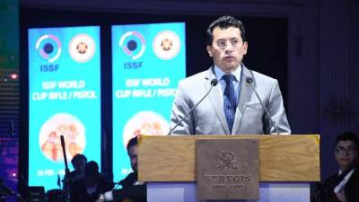 وزير الرياضة ورئيس الاتحاد الدولى للرماية يفتتحان كأس العالم لرماية البندقية والمسدس