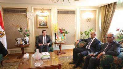 وزير التعليم العالي يستقبل سفير موريتانيا بالقاهرة لبحث التعاون بين البلدين