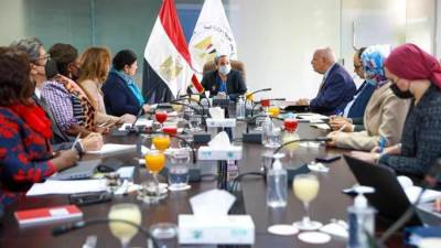 "فؤاد" تناقش مع سكرتارية الاتفاقية الإطارية للأمم المتحدة خارطة الطريق لمؤتمر المناخ