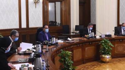 مدبولي يستعرض ملامح خطة تطوير مجمع الألومنيوم في نجع حمادي