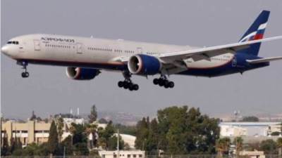 وصول طائرة تنقل 181 طالبًا مصريًا بأوكرانيا للقاهرة 