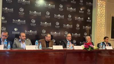 «العناني» يعقد اجتماعا للوقوف على نسب الانجاز في المشروعات السياحية