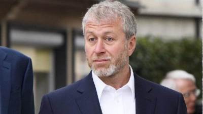 أبراموفيتش يعلن رغبته في بيع قلعة "ستامفورد بريدج" لصالح أوكرانيا