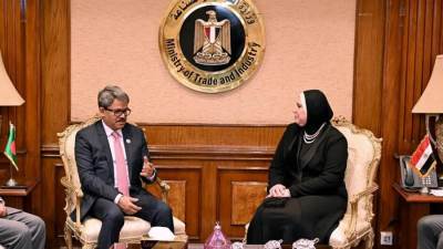 «جامع» تبحث مع وزير خارجية بنجلاديش سبل التعاون التجاري والاستثماري بين البلدين