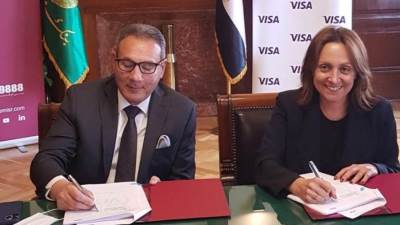 بنك مصر يوقع اتفاقية شراكة مع "فيزا" في مجالات الدفع الإلكتروني.. تفاصيل