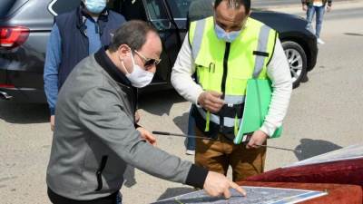 «السيسي» يتفقد الأعمال الإنشائية لطرق ومحاور تربط بين شرق القاهرة وغربها