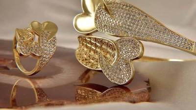 عيار 21 وصل لـ 862 جنيهًأ.. ننشر أسعار الذهب اليوم 