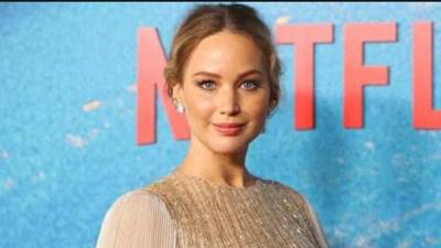 لفقدانها وزنها بعد الولادة.. جينفير لورانس تخطف أنظار الجمهور