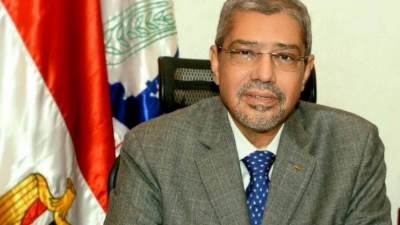 ابراهيم العربي: مستغلي الأزمات لا يستحقون صفة «تاجر»