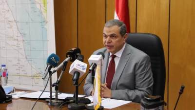 القوى العاملة توضح حقيقة تقديم عقود للعمل خارج مصر مقابل مبالغ مالية