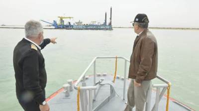 الفريق أسامة ربيع يتابع مستجدات مشروع تطوير القطاع الجنوبي