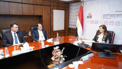 «السعيد» تستقبل رئيس البورصة ورئيس الأوراق المالية العراقية لمناقشة أوجه التعاون