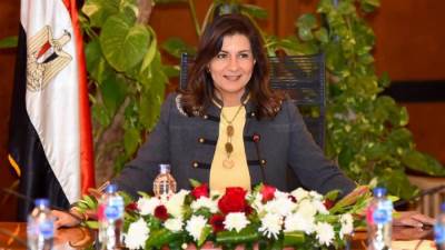 وزيرة الهجرة تعقد اجتماعًا مع ممثلي الوزارات والهيئات المشاركة بـ "مصر تستطيع بالصناعة"