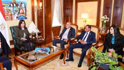 وزيرة الهجرة تبحث مع شركة "طيبة سكيب" المصرية بكندا إقامة معرض في تورنتو للترويج للاستثمار العقاري في مصر