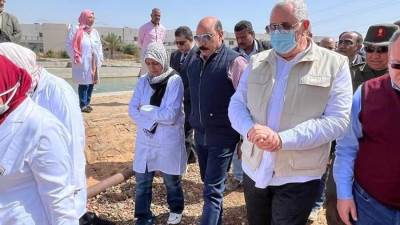 القصير ومحافظ أسوان يتفقدان هيئة تنمية بحيرة السد العالي ومفرخ صحاري السمكي