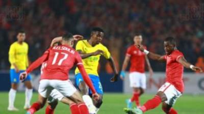 صن داونز يتقدم على الأهلي بهدف مقابل لا شئ