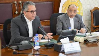 «شعراوي» و«العناني» يتابعان مستجدات تطوير وإعادة إحياء مدينة إسنا التاريخية