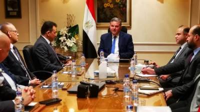 وزير قطاع الأعمال يستقبل قيادات سوق المال العراقي 