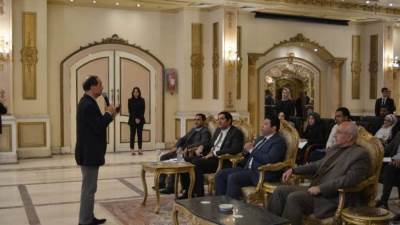 مؤتمر كاشف لـ شباب الإعلام عن كيفية إدارة الأزمات العالمية